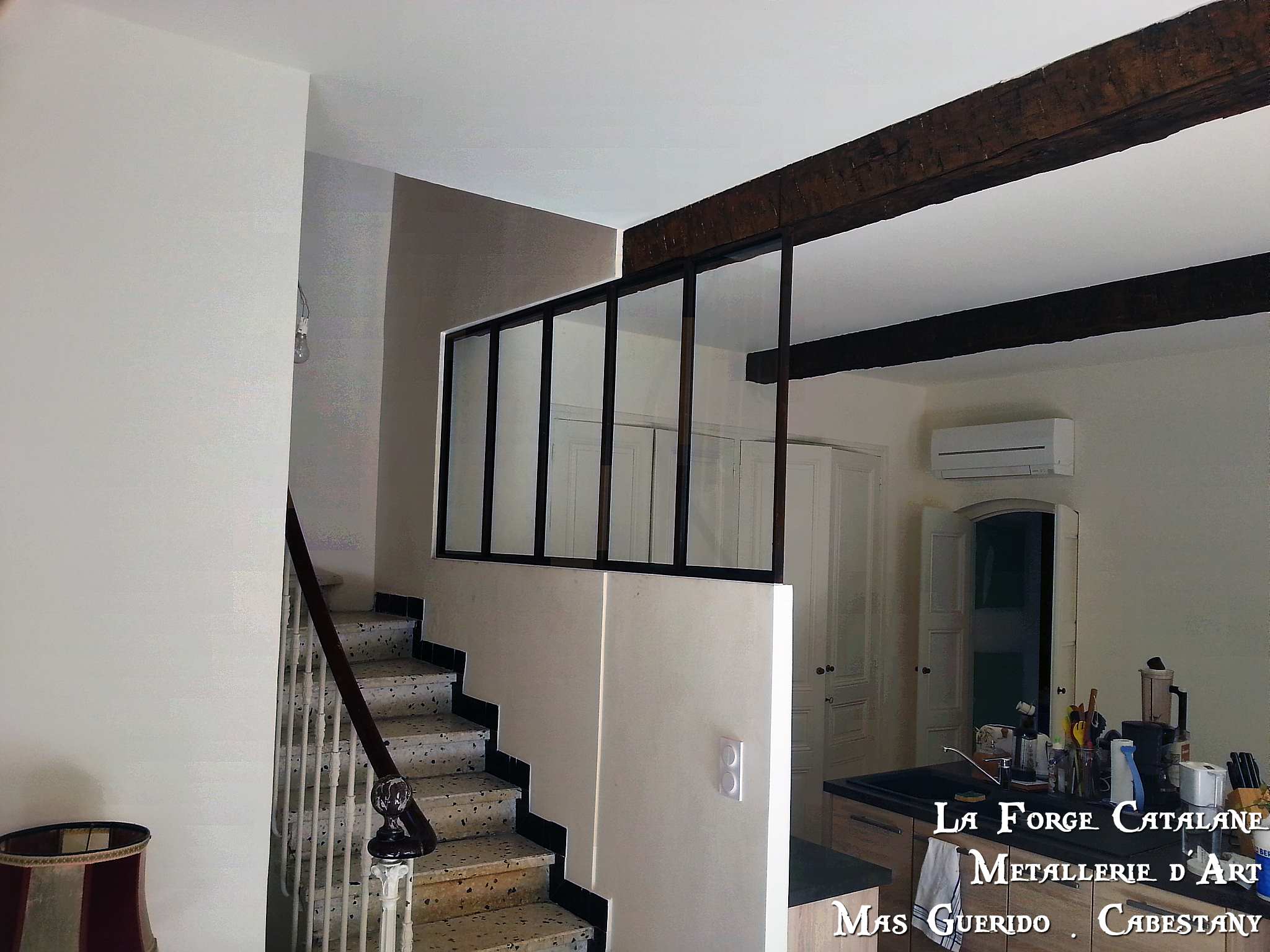 verriere type ancien atelier escalier Forge Catalane.jpg